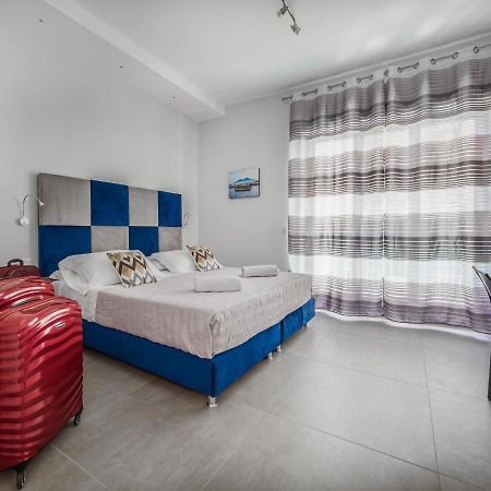 Azzurro Park Suite - De Vivo Realty Сорренто Экстерьер фото