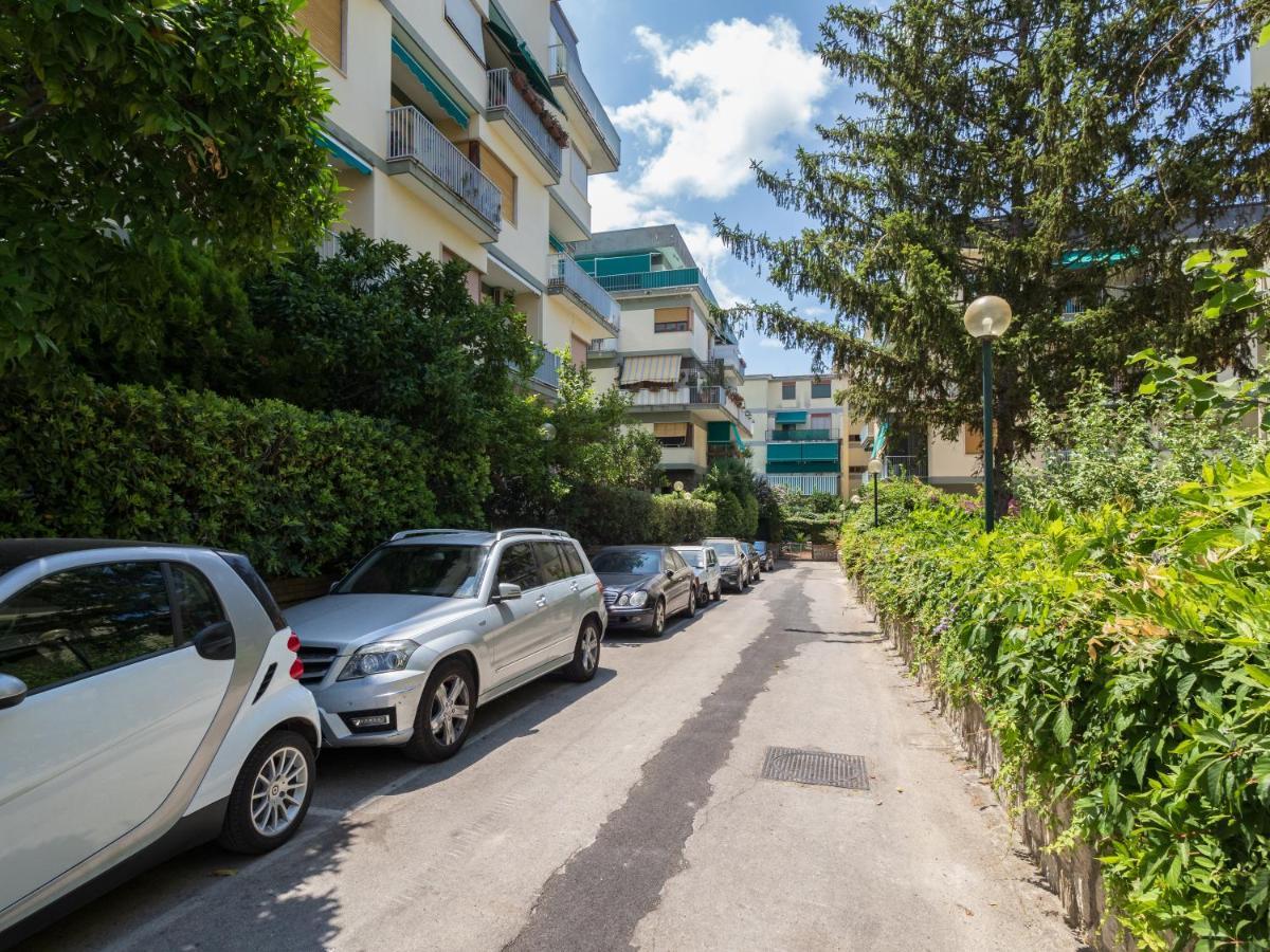 Azzurro Park Suite - De Vivo Realty Сорренто Экстерьер фото