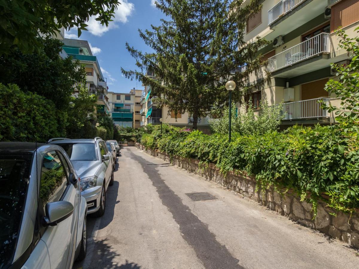 Azzurro Park Suite - De Vivo Realty Сорренто Экстерьер фото