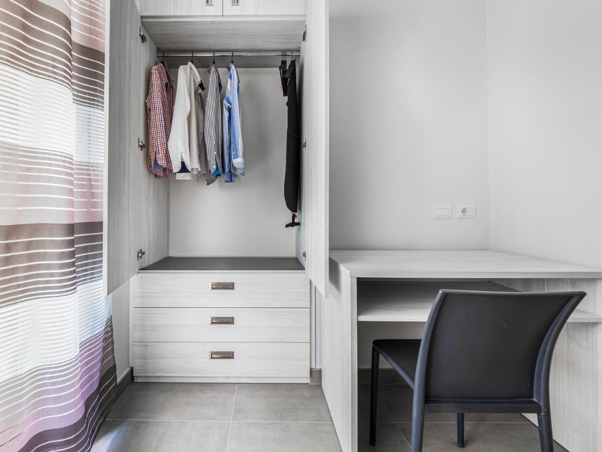 Azzurro Park Suite - De Vivo Realty Сорренто Экстерьер фото