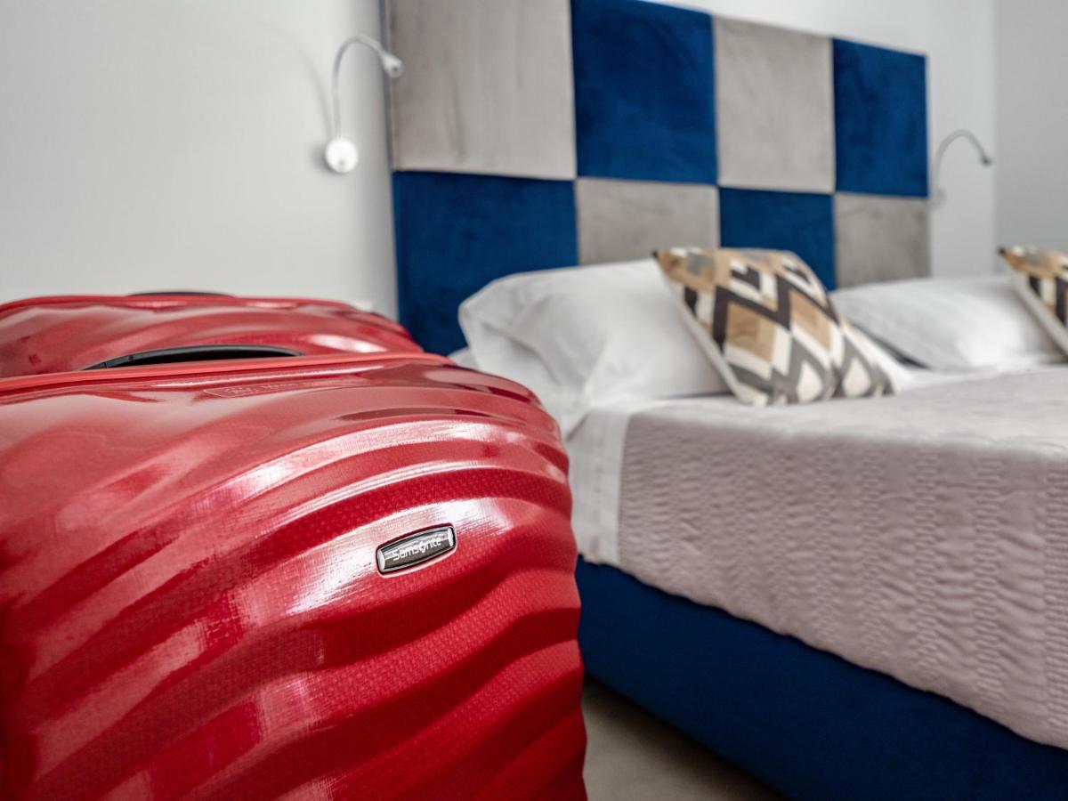 Azzurro Park Suite - De Vivo Realty Сорренто Экстерьер фото